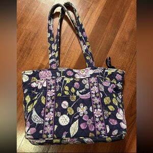 Vera Bradley Floral Nightingale Quilted Purse